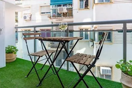 Torremolinos Centro, Piso Moderno, Playa, Wifi, Netflixアパートメント 0*,
